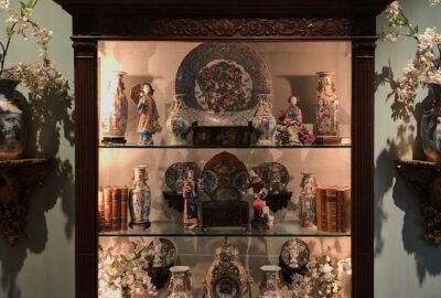 Lighting Curio Cabinets and Antique Furniture The Right Way