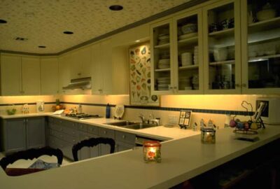 Kitchen Cabinet Lighting